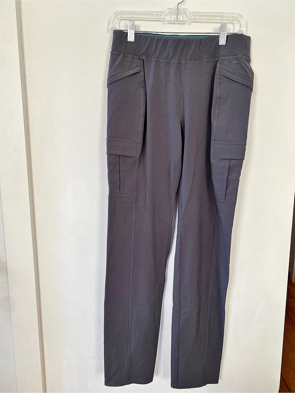 Eddie Bauer Women's Cargo Pants Gray Size 4 Like New